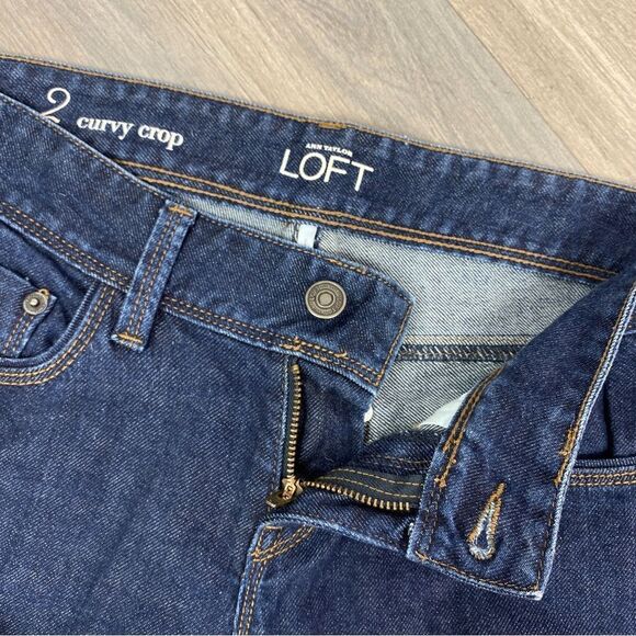 Ann Taylor Loft Curvy Crop Jeans Dark Blue 2 Stretch Mid Rise - Picture 6 of 12